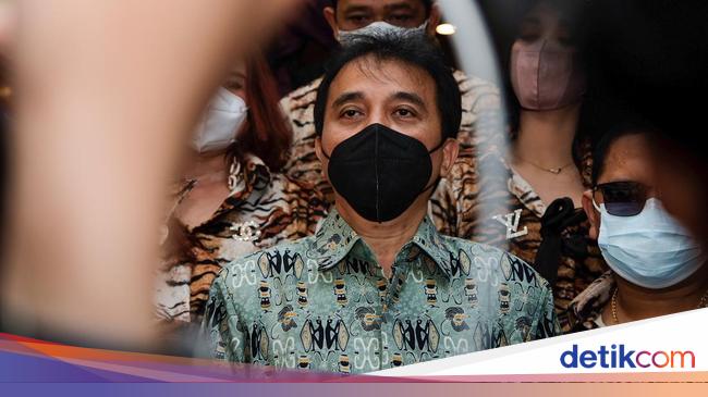 Masa Penahanan Diperpanjang Lagi, Roy Suryo Dipastikan Sehat