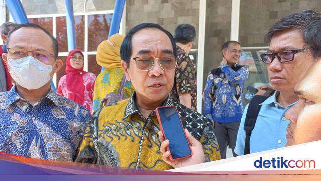 Rektor Bantah 7 Profesor Unhas Mundur karena Isu Jual Beli Gelar S3