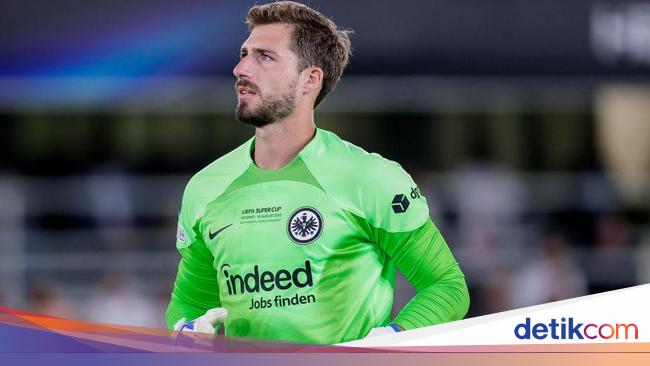 Kevin Trapp responds to Manchester United curiosity rumors