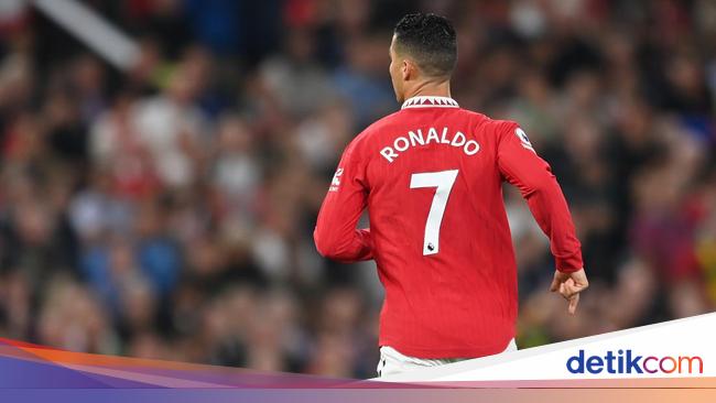 The Manchester United legend “expels” Ronaldo, who is also similar to Messi