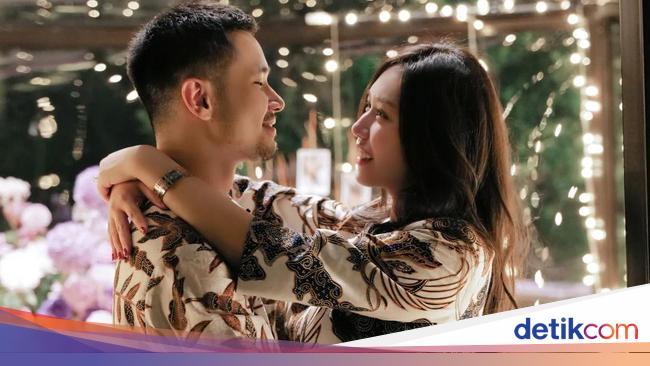 Jess No Limit Kasih Sisca Kohl Gelang Rp 1,2 M, Nggak Nyicil Cuma 3 Kali Gesek