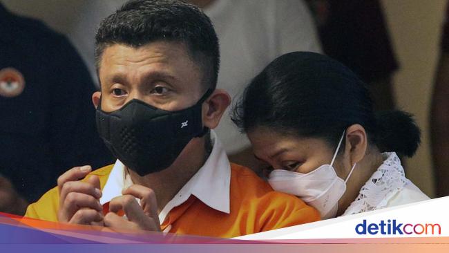 Beda Kapolri dan Pengacara Sambo soal Perintah Bunuh Yosua