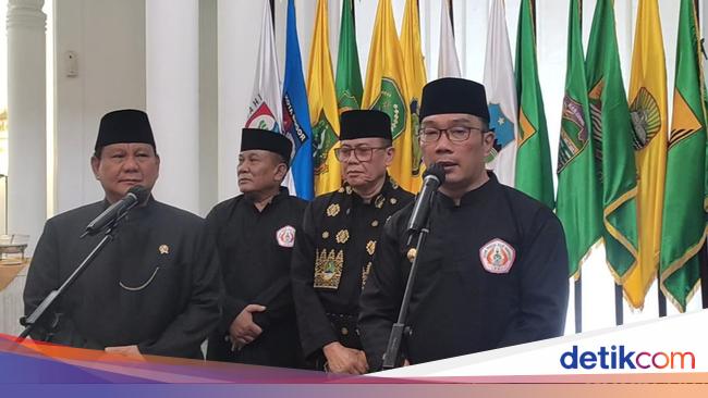 Ridwan Kamil Lempar Pantun Doakan Prabowo Jadi Presiden