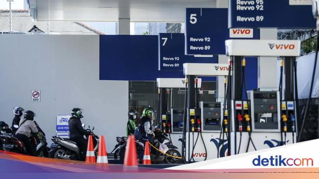 Anggota DPR Lakukan Uji Perbandingan Pertalite dan Revvo 89, Begini Hasilnya