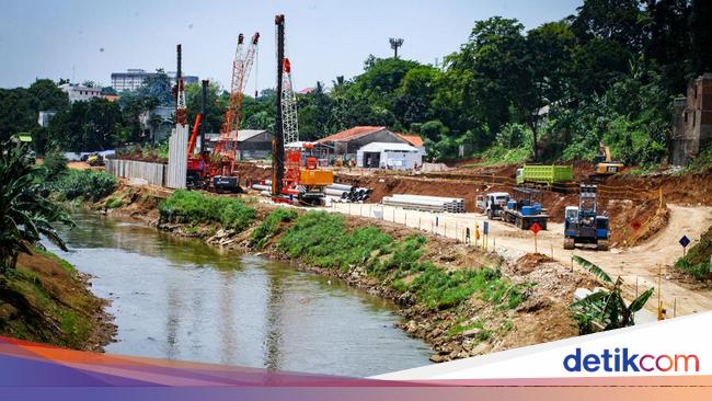 Dananya Hampir Rp 200 M