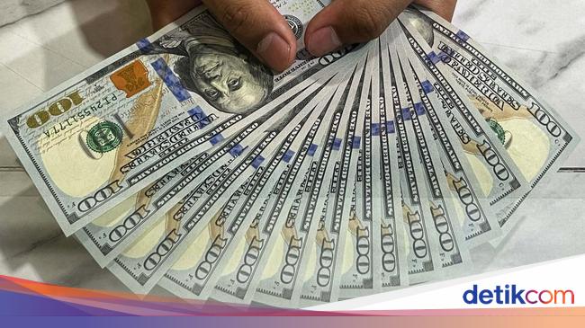 Turun Tipis, Kurs Dolar AS Masih Betah di Rp 15.600
