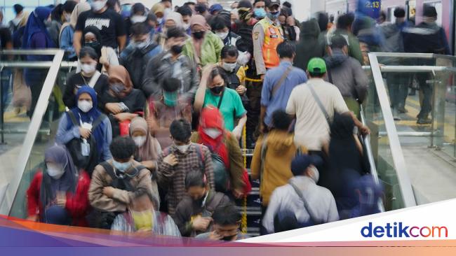 Stasiun Manggarai Penuh Sesak, Kemenhub Ungkap Penyebabnya