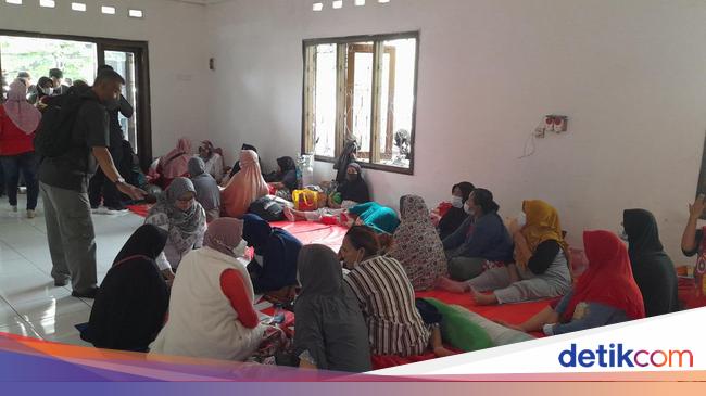 139 Warga Mengungsi Imbas Longsor di Gang Barjo Bogor Timbun 8 Orang