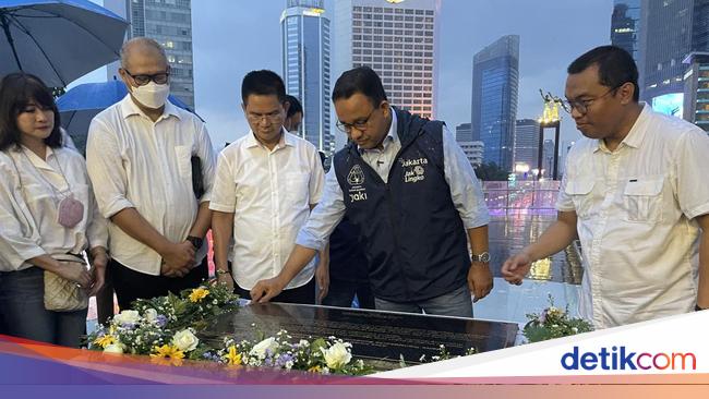 Anies Resmikan Halte Bundaran HI Meski Belum Rampung Direvitalisasi