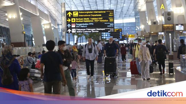 Libur Akhir Tahun, Jumlah Penumpang Pesawat di Soetta Mulai Meningkat