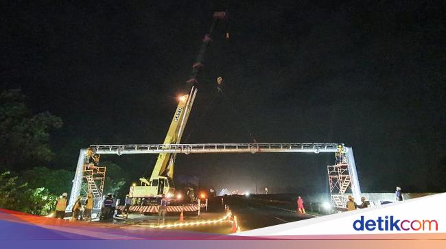 Gantry Butuh Penyempurnaan, Bayar Tol Tanpa Setop Tetap Berlaku Mulai 2023