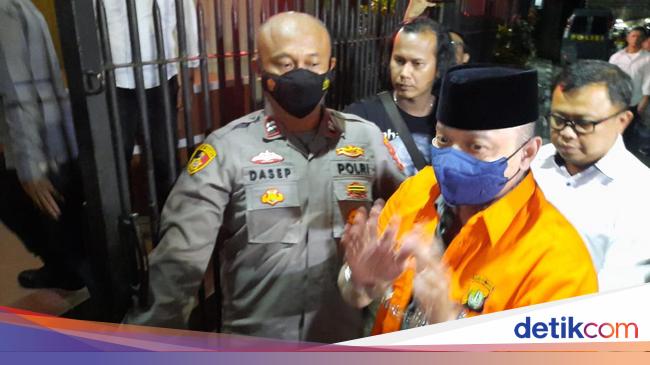 Beda Irjen Teddy Minahasa Vs AKBP Doddy Cs soal Sabu Ganti Tawas