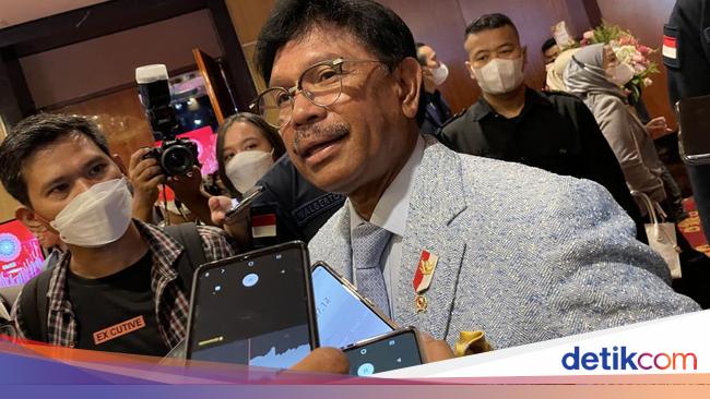 Johnny G Plate Soal Reshuffle Kabinet: Jangan Ada Presiden Dadakan