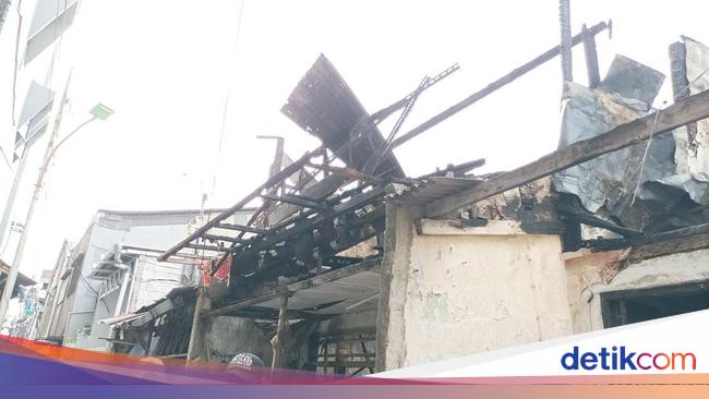 Kronologi Kebakaran Hanguskan 5 Rumah di Tambora Jakbar