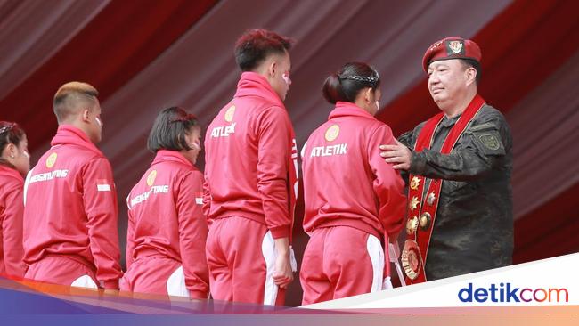 Pelari PORBIN Pecahkan Rekor Pribadi di Lomba Maraton Semarang 10K