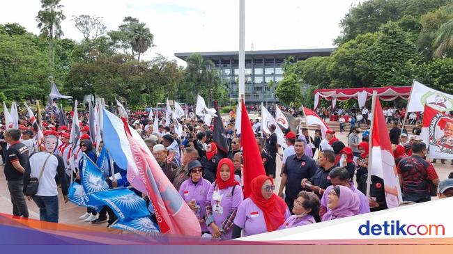 Ganjarist Deklarasi Dukung Ganjar Capres di Tugu Proklamasi Jakpus