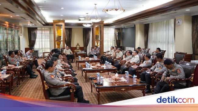 Jenderal Sigit Apresiasi Dukungan Moril dan Kepercayaan Mantan Kapolri