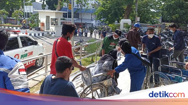 Damkar Jakbar Pastikan RS Permata Hijau Aman, Pasien Kembali ke Ruang Rawat