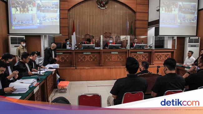 Ajudan Sambo Ngaku Serahkan Ponsel hingga Barang Yosua ke Propam Polda Jambi