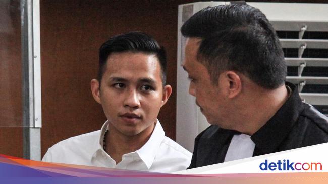 Eliezer Sebut Wanita Nangis di Rumah Sambo Pergi Pakai Mobil Pajero Hitam