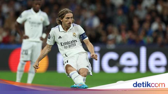 Diwarnai 3 Penalti, Los Blancos Menang 5-1