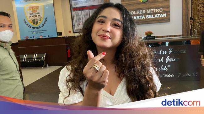 Mediasi Dewi Perssik dan W Batal Lagi