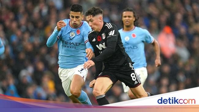 Cancelo Dikartu Merah, Man City 1-1 Fulham di Babak I