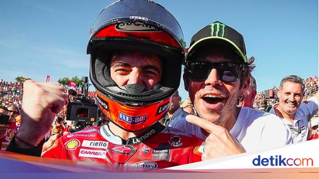 Valentino Rossi Maklumi Pecco yang Juara tapi Gagal Podium