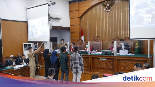 Bingungnya Sopir Ambulans Bawa Jasad Yosua tapi Disuruh Antar ke IGD