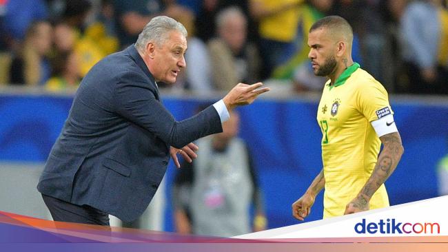 Tite explains why he brought Dani Alves to the 2022 World Cup