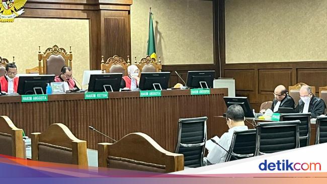 Konsultan Didakwa Suap Eks Pegawai Pajak Angin Prayitno Rp 39 M