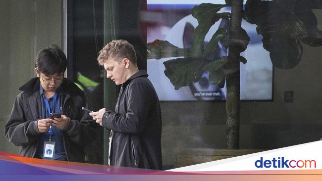 Pegawai Meta Ungkap Situasi Genting Saat Zuckerberg PHK 11 Ribu Orang