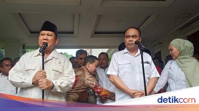 Prabowo Merasa Terhormat Disambangi Tim Musra Relawan Jokowi