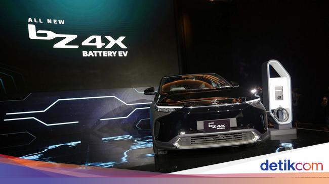 Perpres Kendaraan Listrik Terbaru Hadir, Ini Kata Toyota