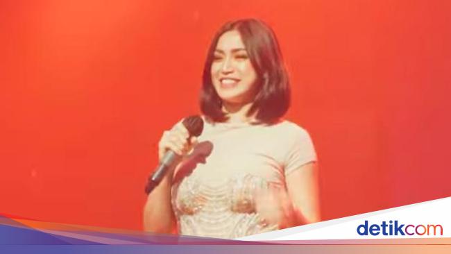 Manggung di Papua demi Bayar Cicilan, Jessica Iskandar Disawer