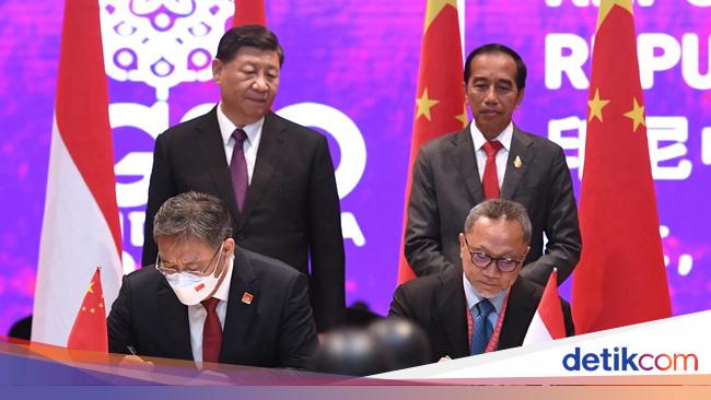 RI-China Tandatangani Payung Hukum Kerja Sama Ekonomi & Perdagangan