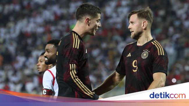 Die Mannschaft Menang Susah Payah