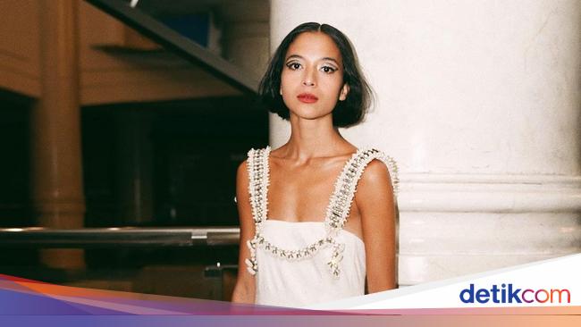 Cerita Putri Marino Gagal Nonton Coldplay Bareng Chicco Jerikho