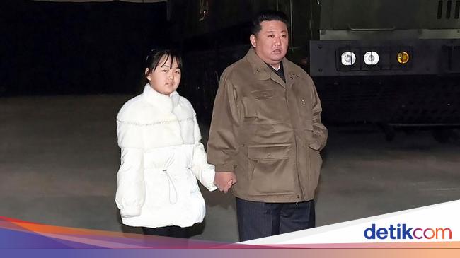 Kemunculan Perdana Putri Kim Jong-Un di Tengah Uji Coba Rudal Antarbenua