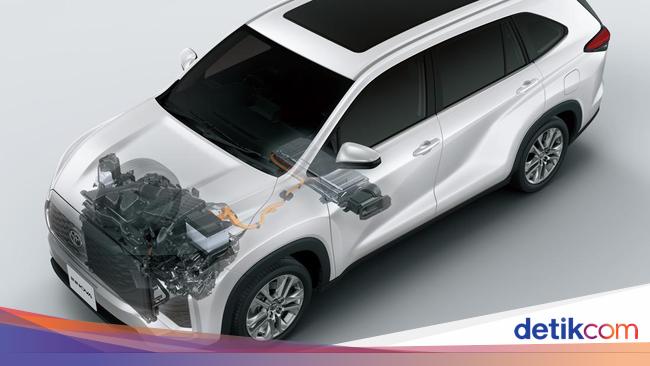 Komparasi Mesin Hybrid Innova Zenix dengan Mesin Diesel Innova Reborn