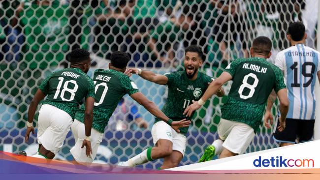 Pelatih Arab Saudi Usai Benamkan Argentina: Hal-hal Gila Bisa Terjadi