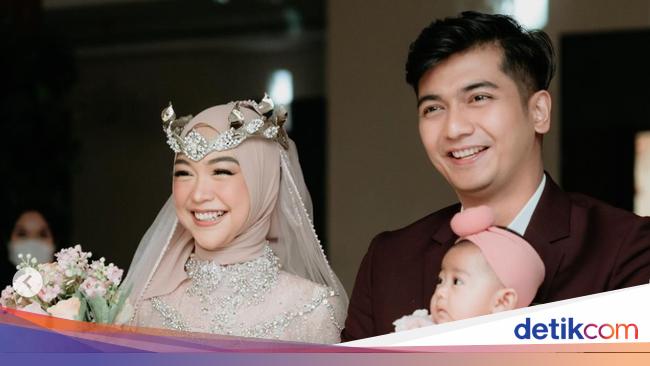 Ria Ricis Gelar Tedhak Siten Moana, Jadi Ajang Kumpul Keluarga