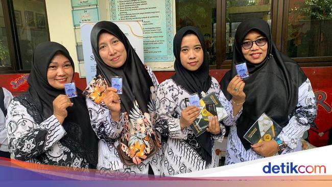 MiniGold Luncurkan Emas Edisi Spesial Hari Guru