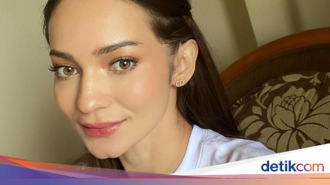 Bikin Malu, Enzy Storia Pernah Insecure dengan Tertawanya Sendiri