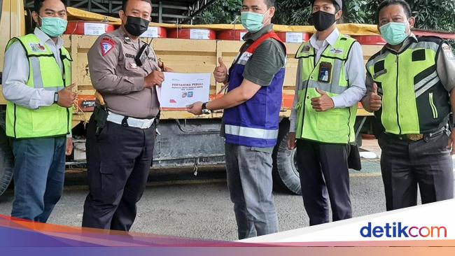 Pertamina Suplai Avtur ke Helikopter Polri yang Sebar Bantuan di Cianjur