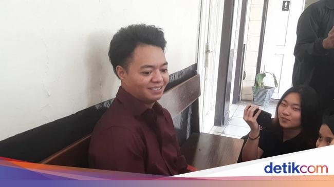 Reza Arap Ngaku Alami Kisah Mirip Gading Marten, Wendy Walters Posting Ini