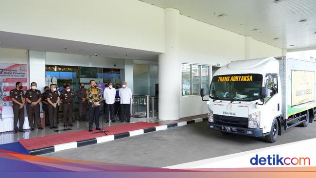 Jaksa Agung Kirimkan 2.000 Lebih Paket Bantuan ke Korban Gempa Cianjur