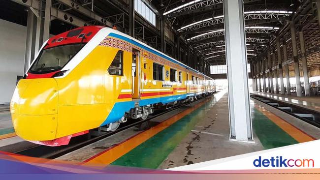 Jokowi 3 Kali Groundbreaking, Akhirnya KA Pertama di Sulawesi Beroperasi