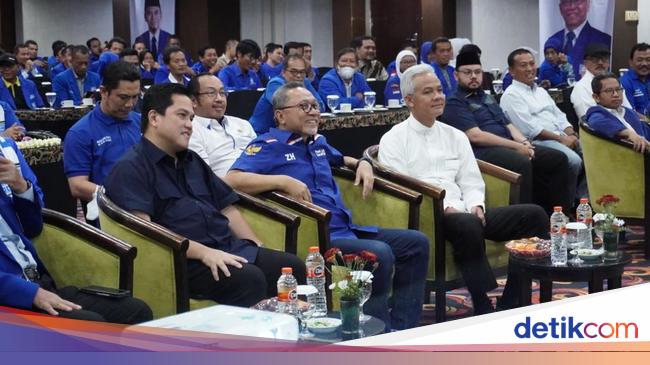 Saat Ganjar dan Zulhas Saling Bercanda soal Rambut Putih