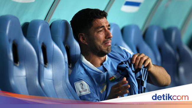 Tangisan Suarez Pecah Usai Uruguay Tersingkir dari Piala Dunia